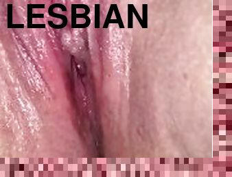 Lesbian squirting