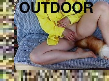 cul, masturbation, orgasme, en-plein-air, public, russe, jouet, rousse, bout-a-bout, petite