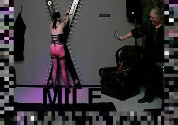 milf, deepthroat, bdsm, strumpor, latex, bondage, brunett, tatuering