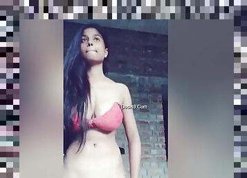 Today Exclusive- Cute Bangla Girl Showing Boobs