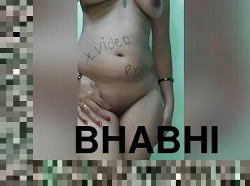 Today Exclusive- Sexy Priya Bhabhi Showing Her Nude Body