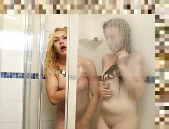 bañando, hermana, ducha