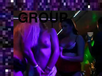 party, lesbisk, milf, gruppsex, strumpor, cfnm, blond, brunett, docka