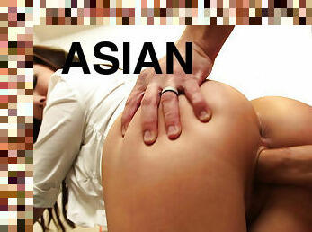 Asian London Keyes seduces friend's husband