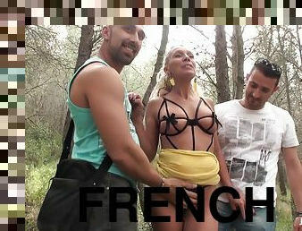 French Porn Shanael a Marseille - big titties MILF 3some