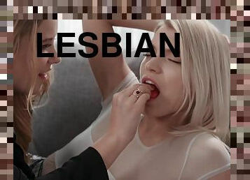 Strapless Dildo Lesbian Sex - How To Eat A Girlfriend Out
