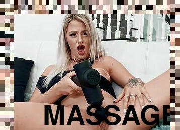 Blond Hair Lady massage cunt and bang big knob