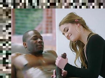 BLACKED this PAWG Masseuse did not Expect to Hump her Black Client - Kenzie madison