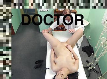 Horny Babe Wants Her Doctor To Sucks Her Breast