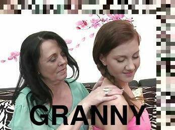 vanha, isoäiti-granny, lesbo-lesbian, milf, teini, nuori-18, suloinen, vanhempi, vanha-ja-nuori