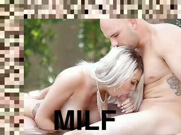 anal, gigantisk-kuk, milf, kåt, blond, pool, kuk, sugande