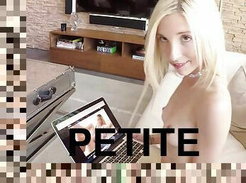 masturbation, pornstar, point-de-vue, jeune-18, blonde, mignonne, belle, petite, gaie