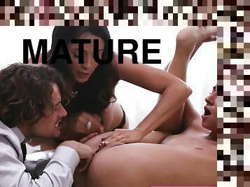 Matures Teach Sex Act - Mom fantasies become reali