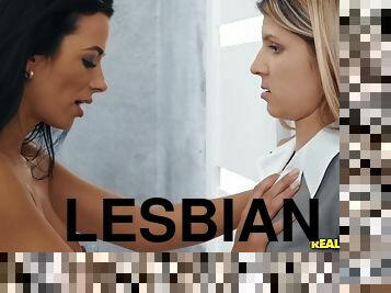 Lesbian hotties lick clean pussies and pink clits by turns