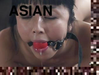 asiatique, poilue, vieux, babes, ejaculation-sur-le-corps, ados, bdsm, esclave, jeune-18, 18ans