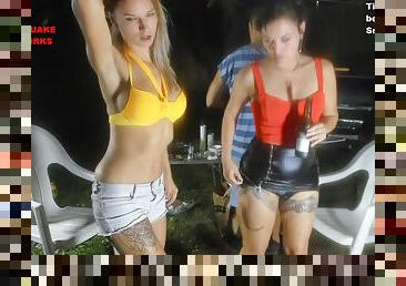 Party In The Backyard.... - webcam teens show