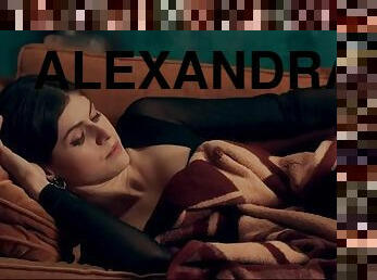 Alexandra Anna Daddario - D1e in a shootout