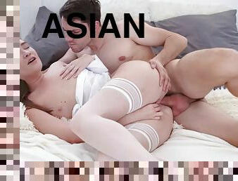 asiatisk, storatuttar, doggy-style, masturbation, anal, avsugning, cumshot, tonåring, fingerknull, första-gången