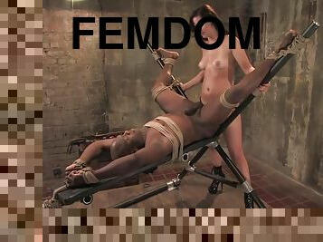 fitta-pussy, strap-on, hardcore, bdsm, slav, fingerknull, förnedring, underskön, dominans, femdom