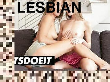 Big Ass Lesbians Carolina Abril & Tiffany Tatum Have Romantic Sex In The Morning - A GIRL KNOWS
