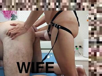 Wife tying her lovers ass, amateur femdom. Milf Blowjob