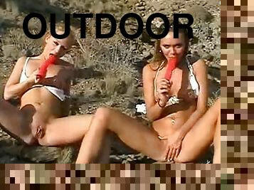 Kinky outdoor show with young gals