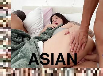 asia, pantat, payudara-besar, antar-ras, jenis-pornografi-milf, jepang, creampie-ejakulasi-di-dalam-vagina-atau-anus-dan-keluarnya-tetesan-sperma, bertiga, berambut-cokelat, tato