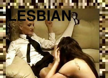 lesbo-lesbian, fetissi, runkkaus-spanking, rangaistavana