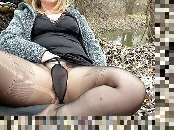 I Masturbate With Spread Legs In Pantyhose And Get An Orgasm