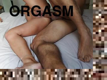 cuatro-patas, orgasmo, amateur, anal, hardcore, latino, corrida-interna, doble, virgen, morena