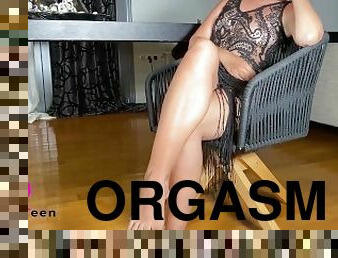 onani, orgasme, offentlig, fisse-pussy, fingering, strømper, fiskenet