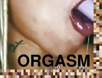 masturbation, orgasm, fitta-pussy, kvinnligt-sprut, amatör, mogen, mörkhyad, tonåring, leksak, amerikansk