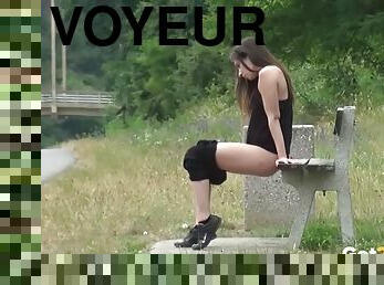 en-plein-air, pisser, public, maigre, ados, cam, voyeur, salope, fétiche