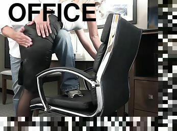 birou-office, secretara, bdsm, blonda, aiurita, fetish, plesnit