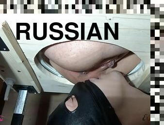 pisser, chatte-pussy, russe, bdsm, esclave, bout-a-bout, maîtresse, face-sitting