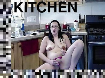 Lush Kitchen Squirt