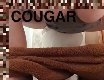 Hott Cougar Pees for one of her boi tois