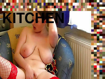 Curvy cutie cooks up sexy scene in kitchen