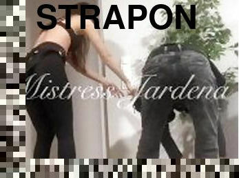 strapon, analano, pušenje, duboko-grlo, bdsm, rob, kurva-slut, ljubavnice, bašta, dominacija