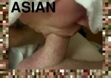 asiatisk, far, amatør, pikslikkeri, udløsning, milf, mor, creampie, fødder, synsvinkel