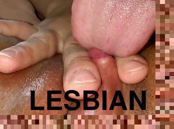clitoris-bagian-atas-vagina-paling-sensitif, vagina-pussy, amatir, lesbian-lesbian, mainan, permainan-jari, bersetubuh, cantik-pretty