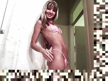 Skinny hot amateur babe in bikini goes all out in bathroom blowjob