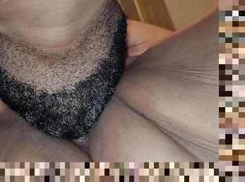 hårig, pissande, fitta-pussy, kvinnligt-sprut, amatör, mogen, bbw, knubbig, pov