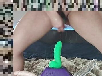 riding the green monster dildo with a big squirt