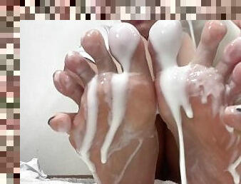 Dirty feet for your mouth