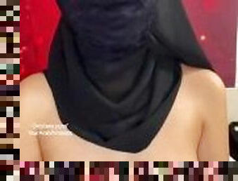 Arab hijabi girl tits bouncing LEAK!!!