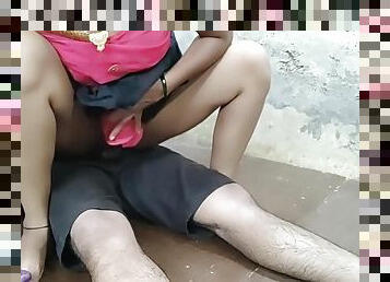 Desi Bhabhi Selling A Mango And Fucking A Sellar Uncle