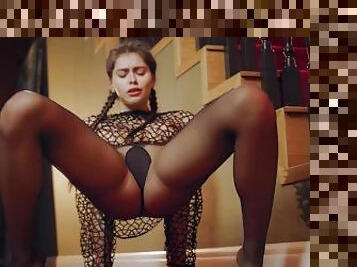 WOWGIRLS Gorgeous Ukrainian model Alissa Foxy taking off her pantyhose