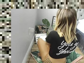 Sexy cheetah tattooed chaturbate cam