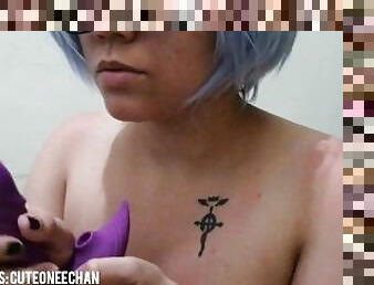 Rei Ayanami Cosplayer uses dildo and cums